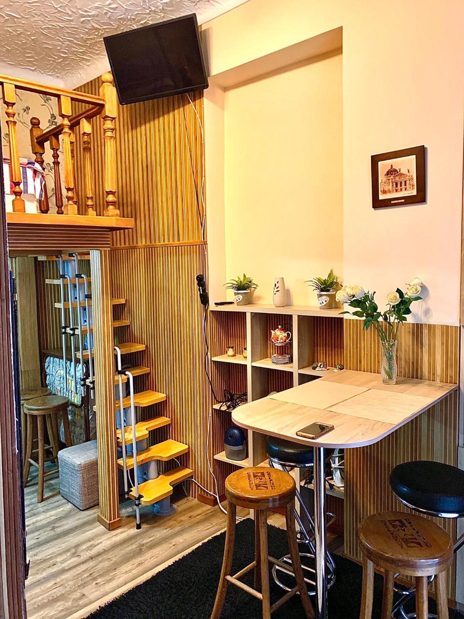 Apartment On Pekarska Street Lviv Exterior foto